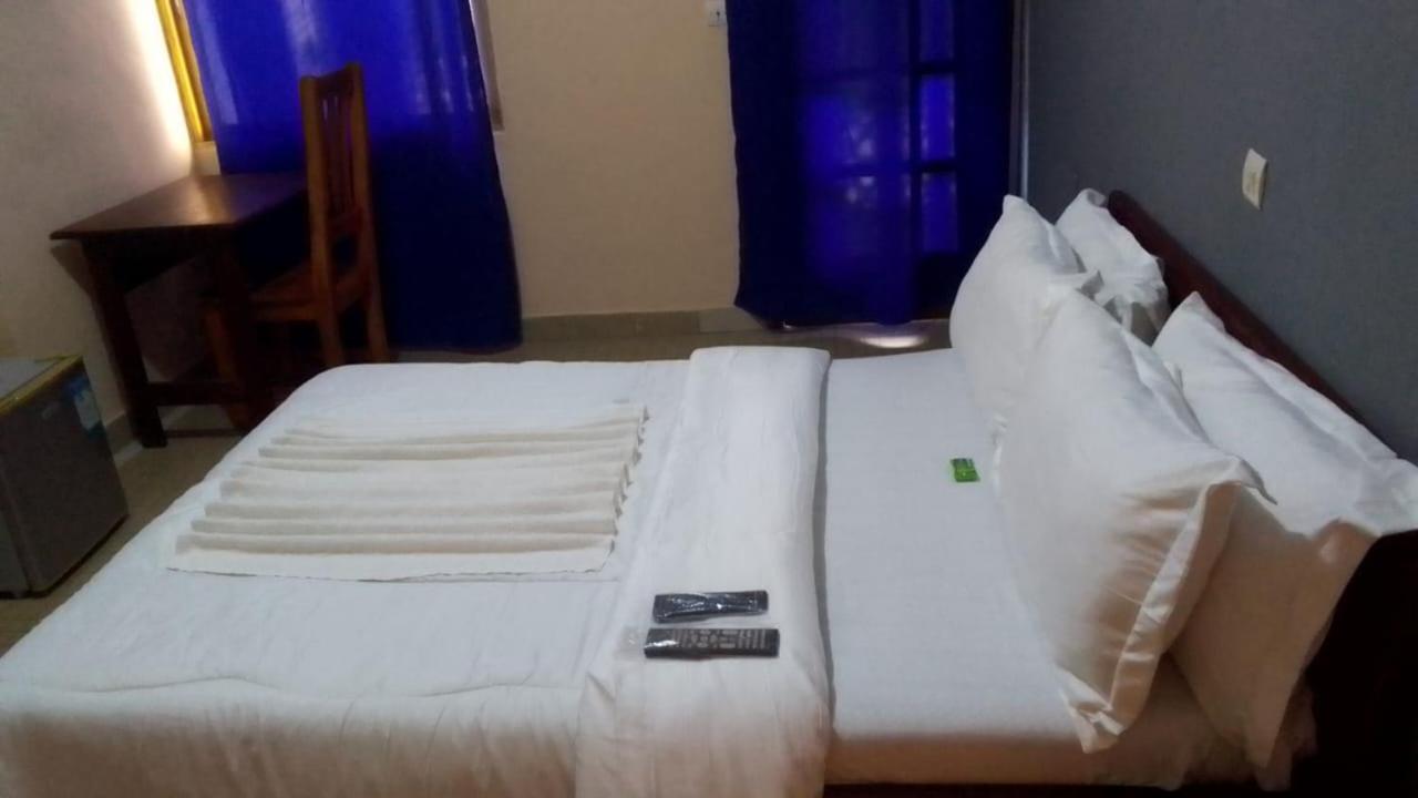 Abomey Events Hotel Buitenkant foto
